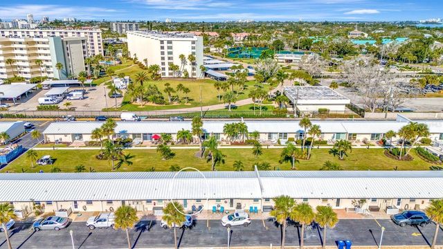 5830 MIDNIGHT PASS ROAD 61, Sarasota, FL 34242