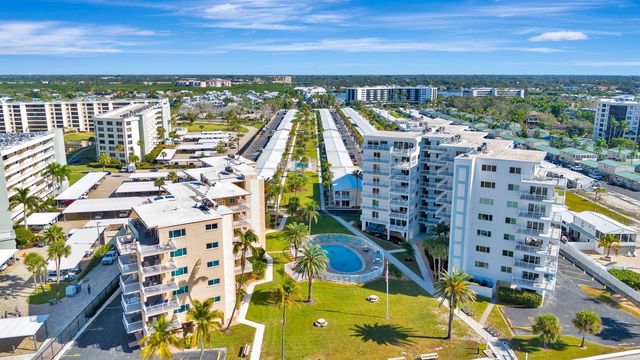 5830 MIDNIGHT PASS ROAD 61, Sarasota, FL 34242