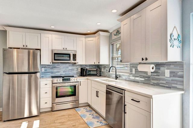 5830 MIDNIGHT PASS ROAD 61, Sarasota, FL 34242