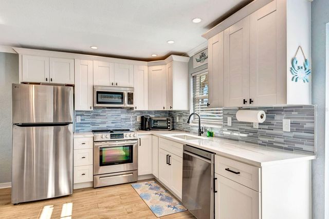 5830 MIDNIGHT PASS ROAD 61, Sarasota, FL 34242