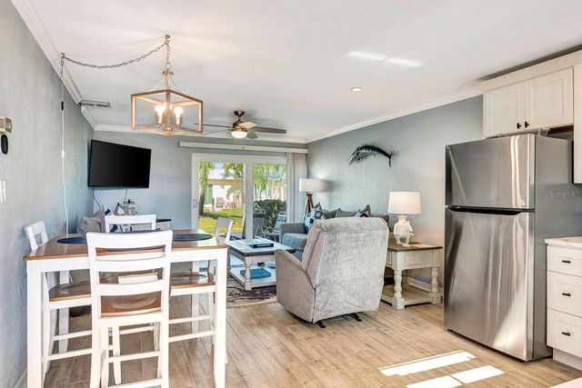 5830 MIDNIGHT PASS ROAD 61, Sarasota, FL 34242