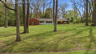1509 Sodon Lake Drive, Bloomfield Hills, MI 48302