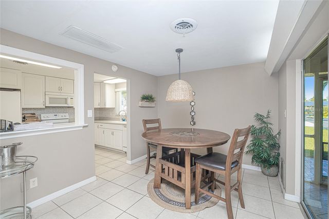 209 DEERFIELD AVENUE NE, Port Charlotte, FL 33952