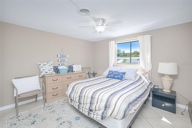 209 DEERFIELD AVENUE NE, Port Charlotte, FL 33952