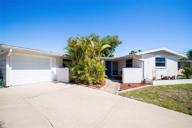 209 DEERFIELD AVENUE NE, Port Charlotte, FL 33952