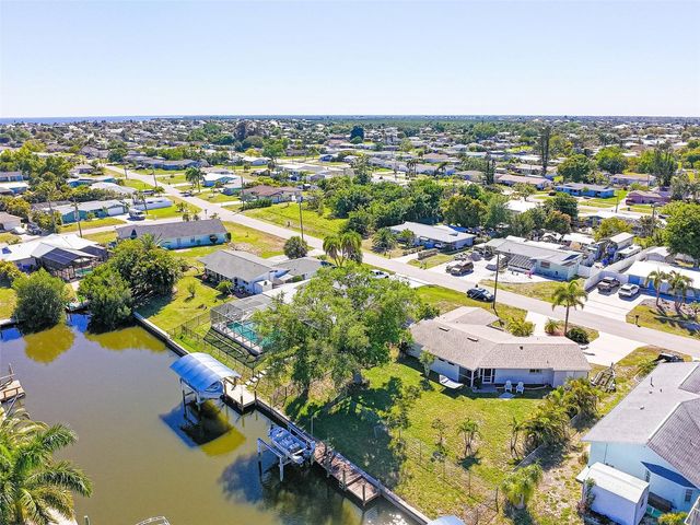 209 DEERFIELD AVENUE NE, Port Charlotte, FL 33952