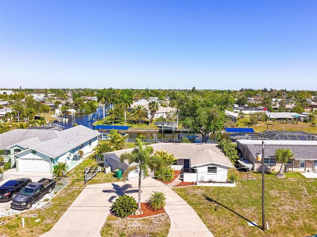 209 DEERFIELD AVENUE NE, Port Charlotte, FL 33952