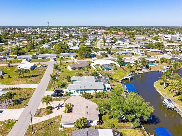 209 DEERFIELD AVENUE NE, Port Charlotte, FL 33952