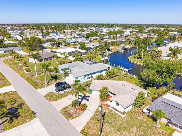 209 DEERFIELD AVENUE NE, Port Charlotte, FL 33952