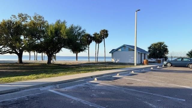 209 DEERFIELD AVENUE NE, Port Charlotte, FL 33952