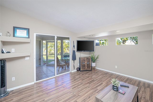 209 DEERFIELD AVENUE NE, Port Charlotte, FL 33952