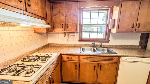 409 Dora Street, Griffin, GA 30223