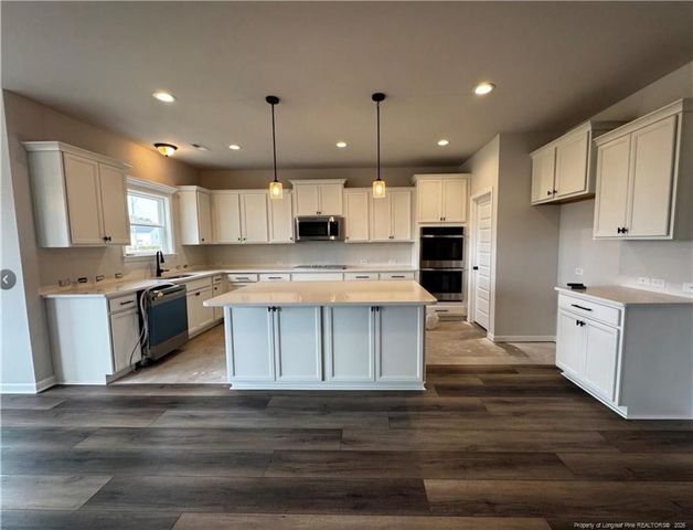 530 Swan Island Court, Fayetteville, NC 28311