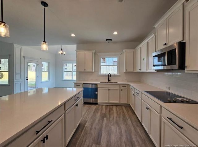 530 Swan Island Court, Fayetteville, NC 28311