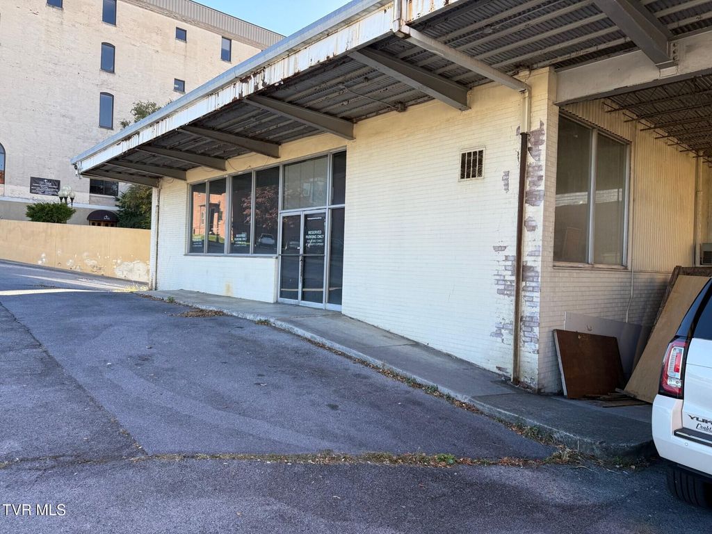 16 5th Street, Bristol, TN 37620