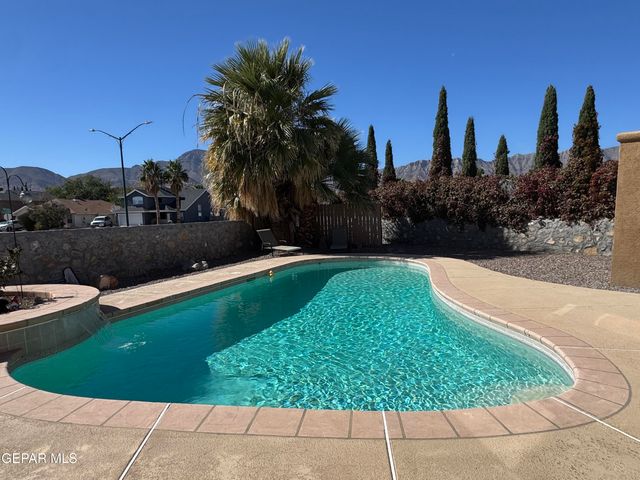 4621 Esparza Lane, El Paso, TX 79934