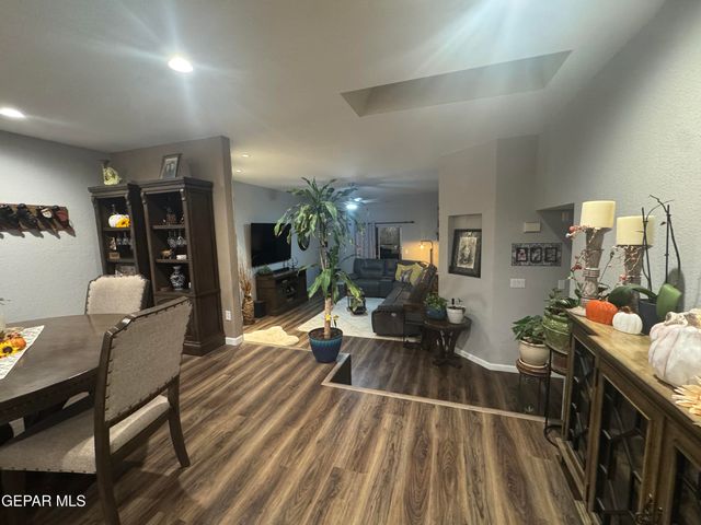 4621 Esparza Lane, El Paso, TX 79934