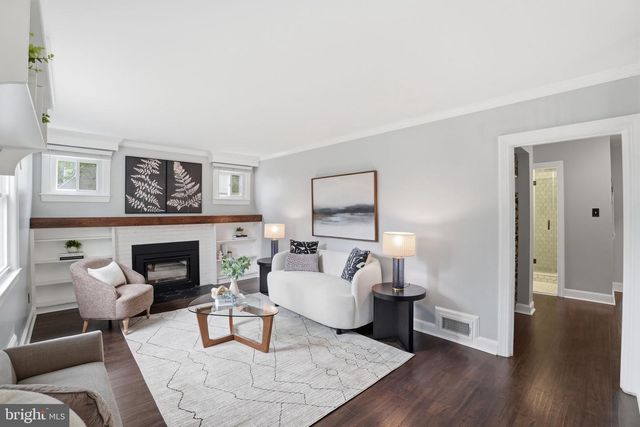 3322 HOLLOMAN RD, Falls Church, VA 22042