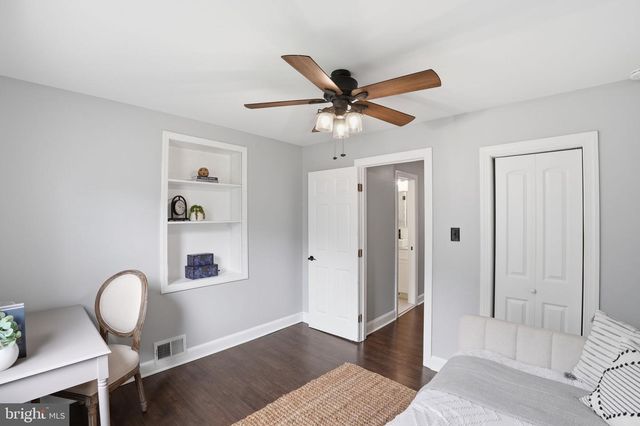 3322 HOLLOMAN RD, Falls Church, VA 22042