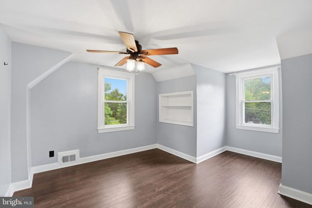 3322 HOLLOMAN RD, Falls Church, VA 22042