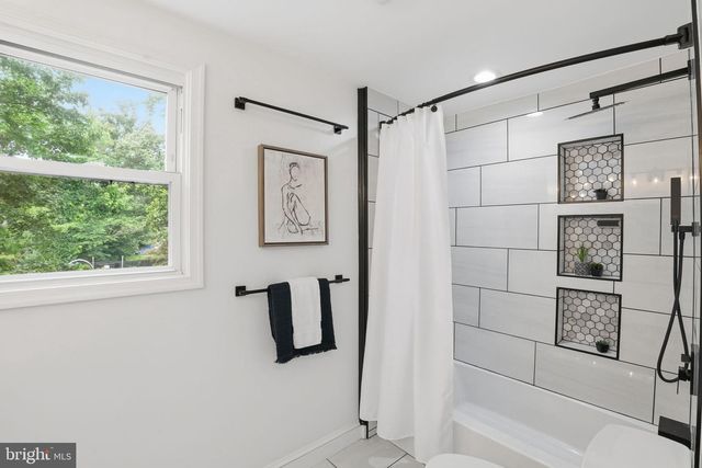 3322 HOLLOMAN RD, Falls Church, VA 22042