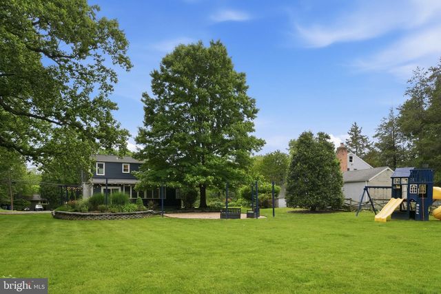 3322 HOLLOMAN RD, Falls Church, VA 22042