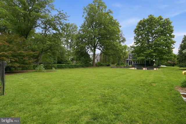 3322 HOLLOMAN RD, Falls Church, VA 22042