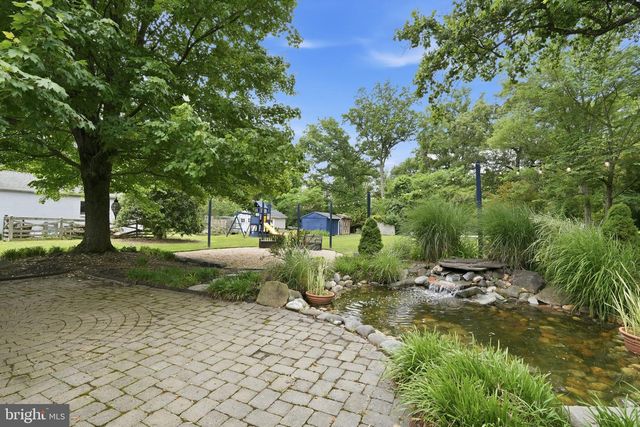 3322 HOLLOMAN RD, Falls Church, VA 22042