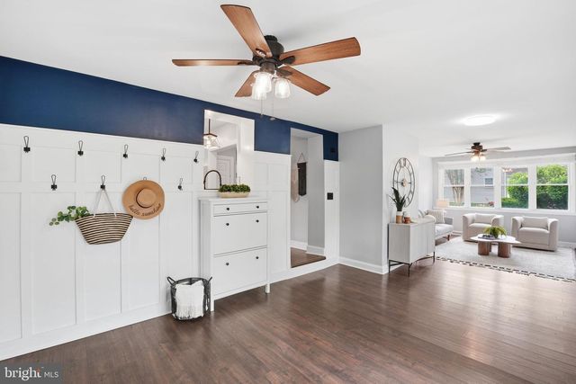 3322 HOLLOMAN RD, Falls Church, VA 22042