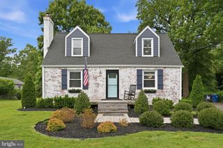 3322 HOLLOMAN RD, Falls Church, VA 22042