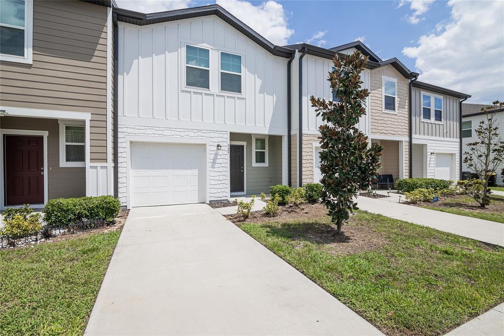 529 MADISON DRIVE, Davenport, FL 33837