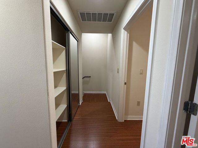 15024 Magnolia Boulevard 102, Los Angeles, CA 91403