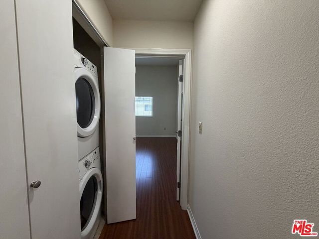 15024 Magnolia Boulevard 102, Los Angeles, CA 91403