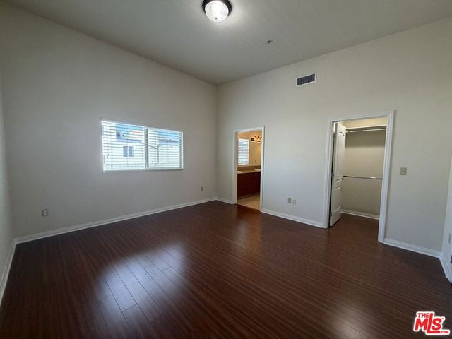 15024 Magnolia Boulevard 102, Los Angeles, CA 91403