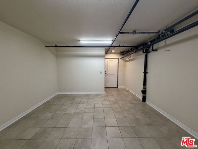15024 Magnolia Boulevard 102, Los Angeles, CA 91403