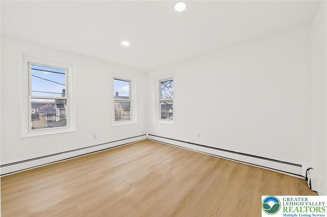 43 Evergreen Street, Nazareth Boro, PA 18064