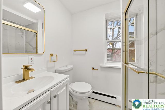 43 Evergreen Street, Nazareth Boro, PA 18064