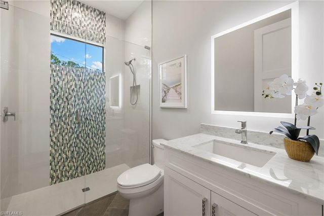4221 7th AVE NW, Naples, FL 34119