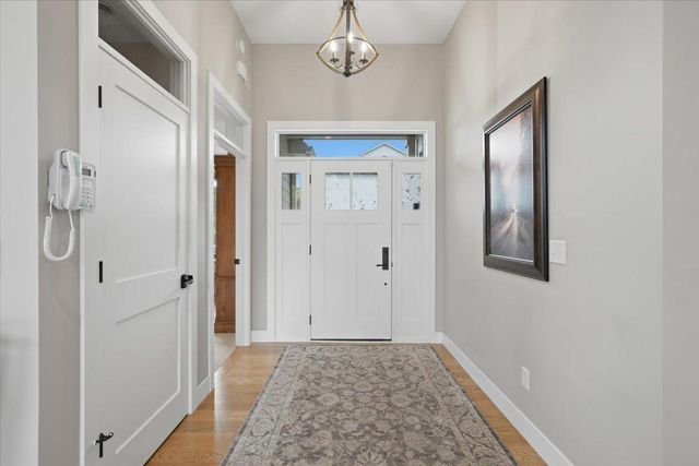 2302 Simply Living Lane, Hudson, WI 54016
