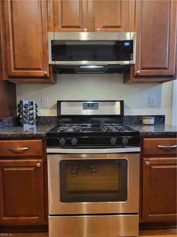 1124 Little Bay AVE, Norfolk, VA 23503