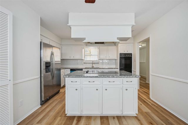 1002 Oxborough Drive, Katy, TX 77450