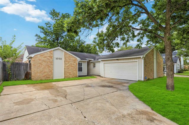 1002 Oxborough Drive, Katy, TX 77450