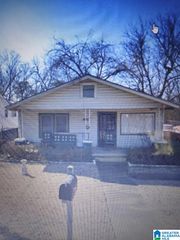 1220 28TH STREET N, Bessemer, AL 35020