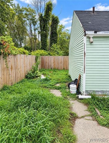 66 Schmarbeck Avenue, Buffalo, NY 14212