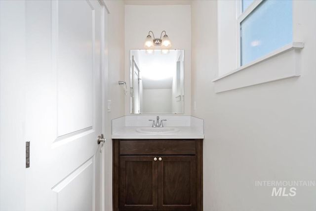 10757 W Thimbleberry Ct, Star, ID 83669