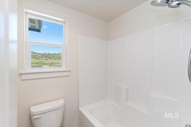 10757 W Thimbleberry Ct, Star, ID 83669