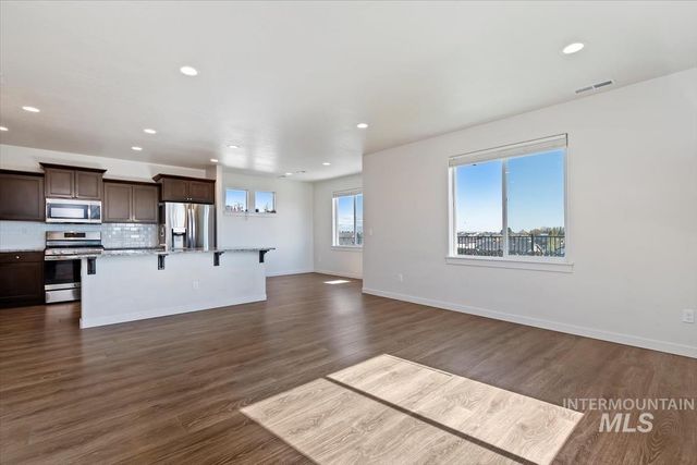 10757 W Thimbleberry Ct, Star, ID 83669