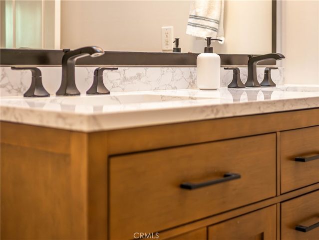 21327 Providencia, Woodland Hills, CA 91364