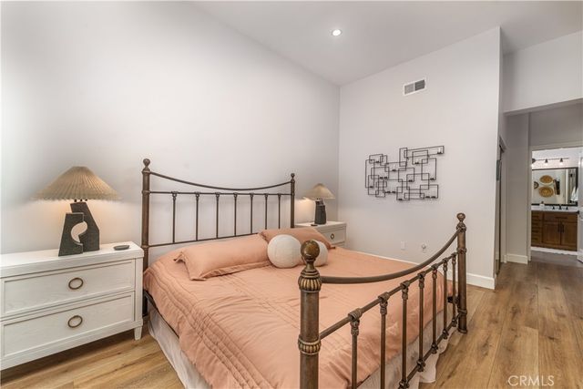 21327 Providencia, Woodland Hills, CA 91364