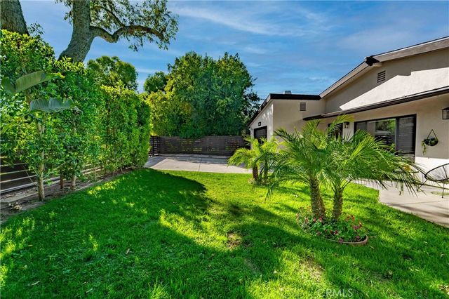 21327 Providencia, Woodland Hills, CA 91364